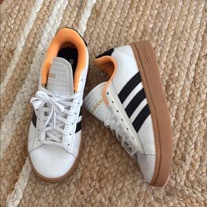 adidas gazelle silver green womens Nike Ava Rover Shoes main image 1